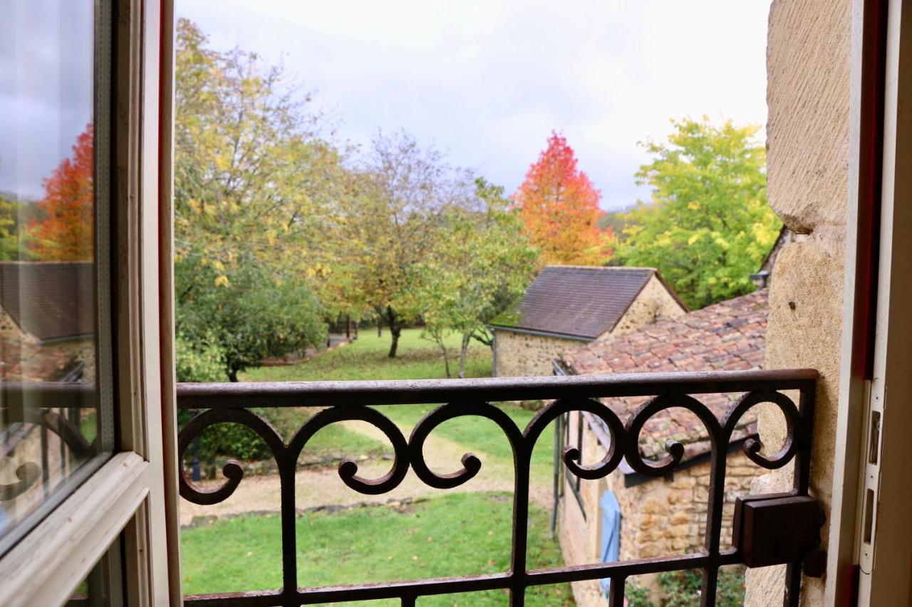 Les Perroutis Villa Saint-Alvere Luaran gambar