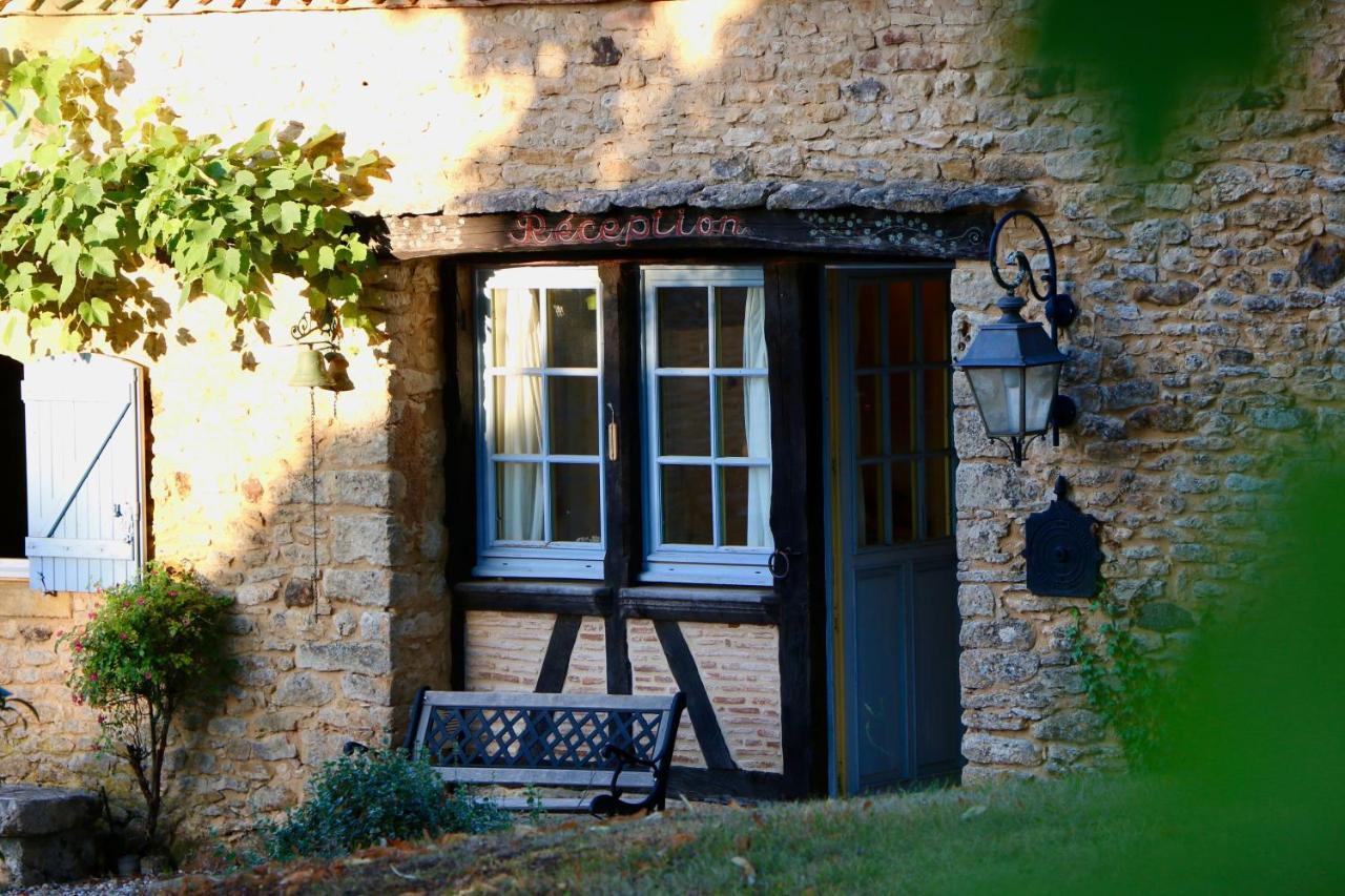 Les Perroutis Villa Saint-Alvere Luaran gambar