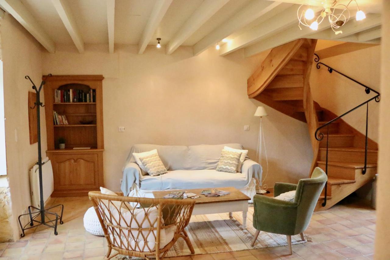 Les Perroutis Villa Saint-Alvere Bilik gambar