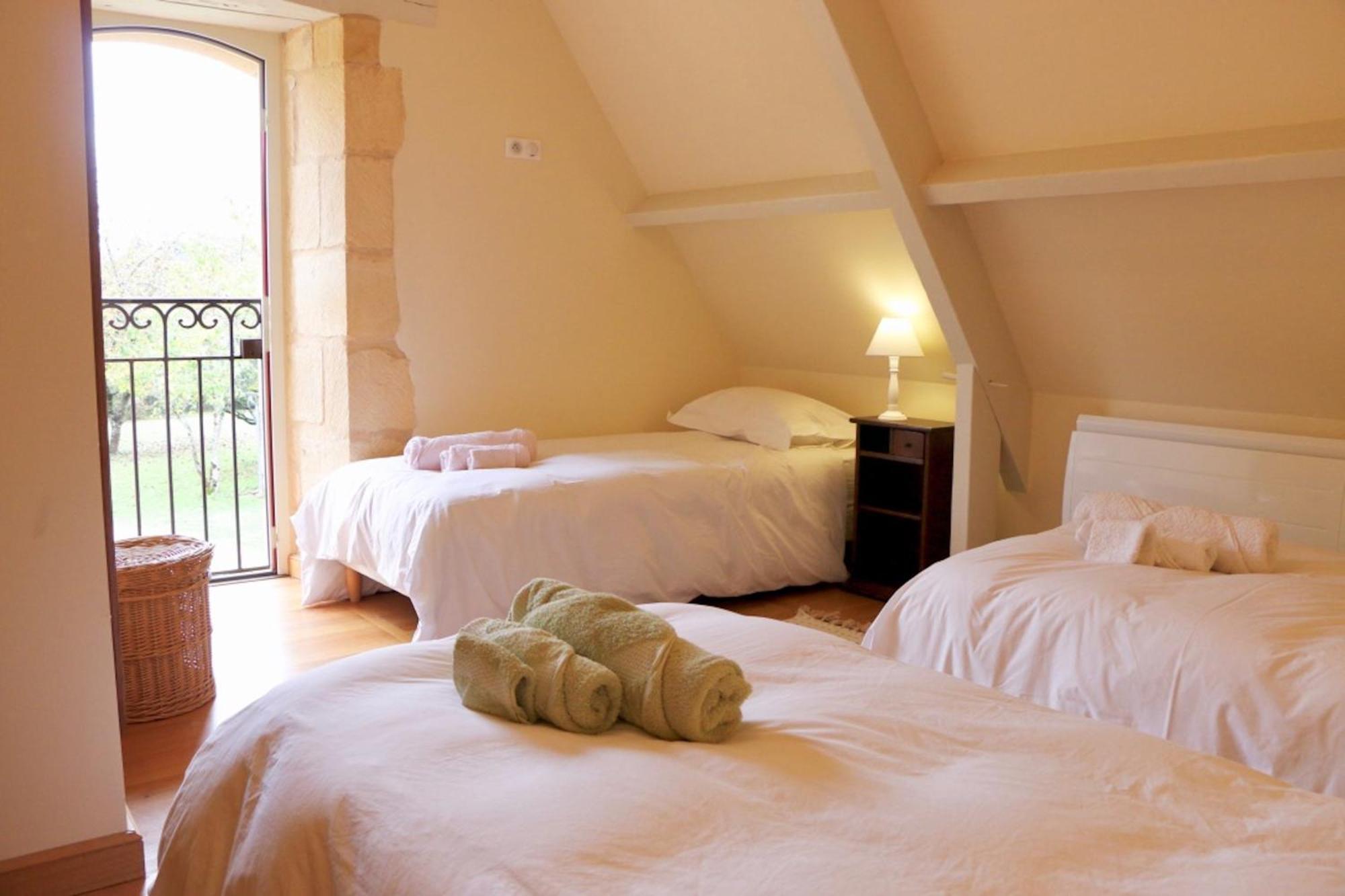 Les Perroutis Villa Saint-Alvere Luaran gambar