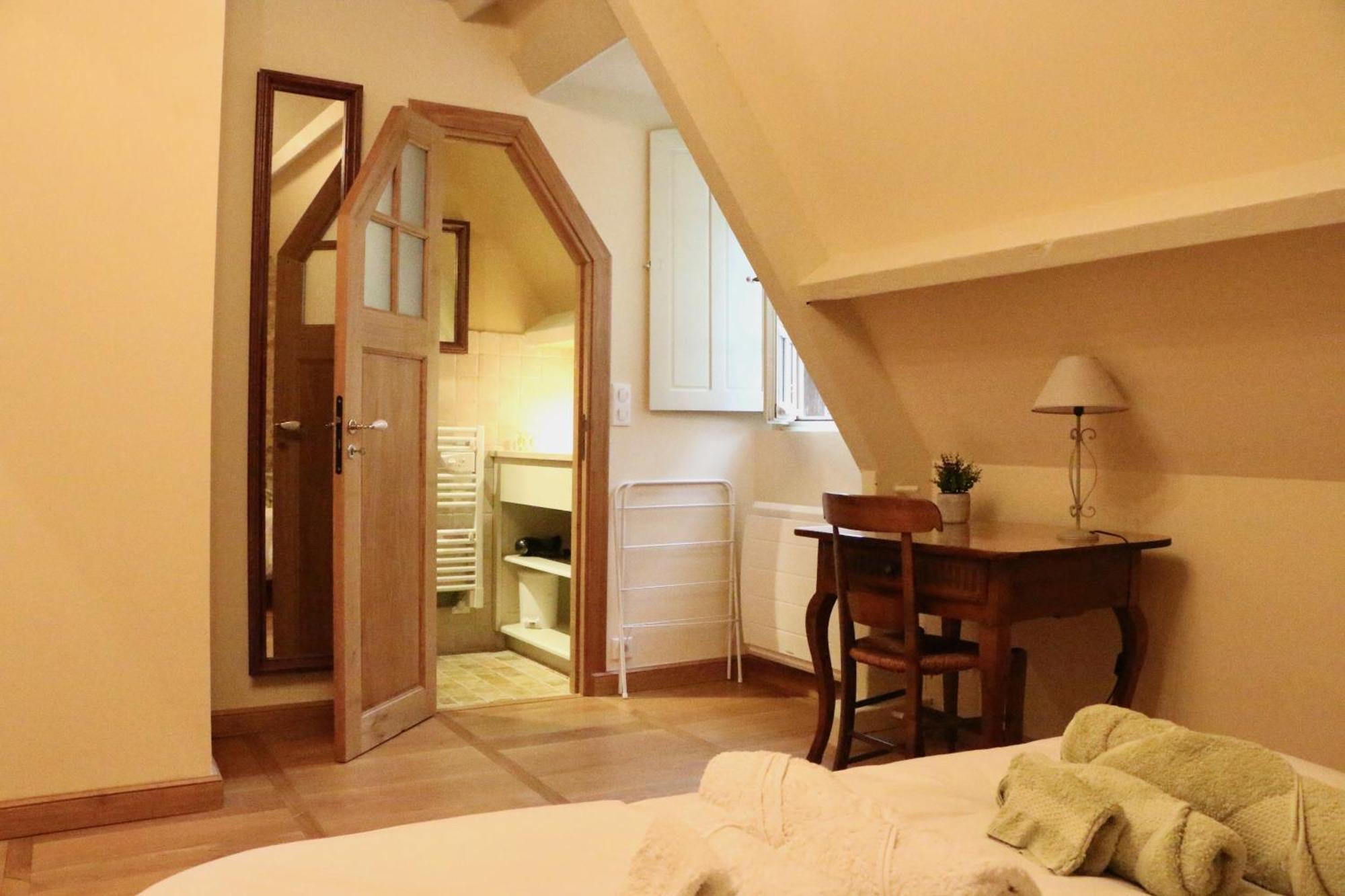 Les Perroutis Villa Saint-Alvere Luaran gambar