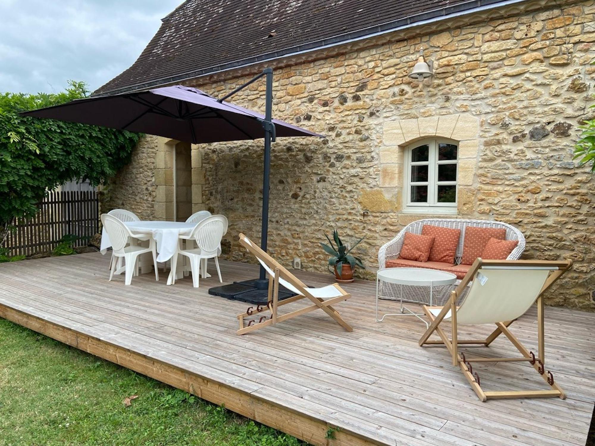Les Perroutis Villa Saint-Alvere Luaran gambar